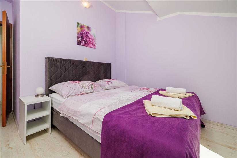 Apartment A4, for 6 persons