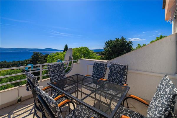 Apartment A4, for 6 persons