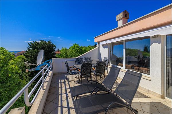 Apartment A4, for 6 persons