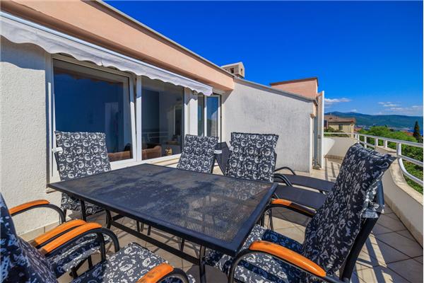 Apartment A4, for 6 persons