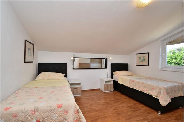 House K1, for 9 persons