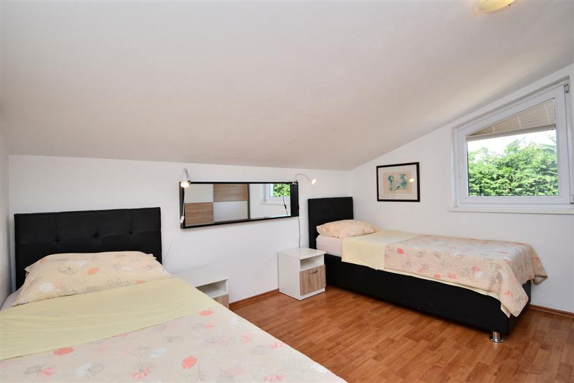 House K1, for 9 persons