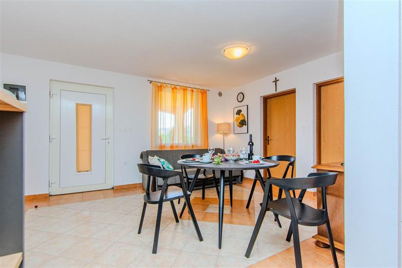 Apartment A1, for 4 persons