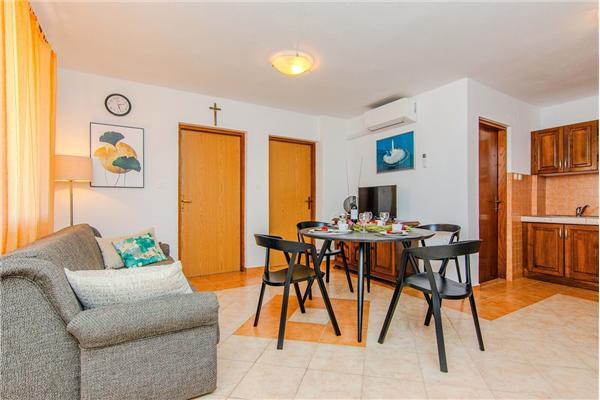 Apartment A1, for 4 persons