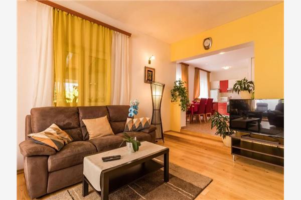 House K1, for 9 persons