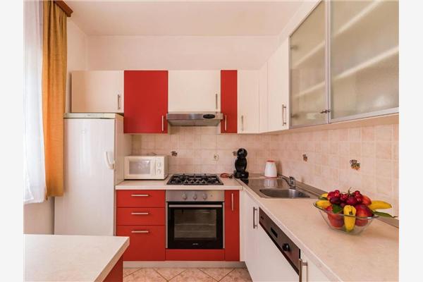 House K1, for 9 persons