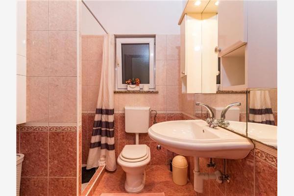 House K1, for 9 persons