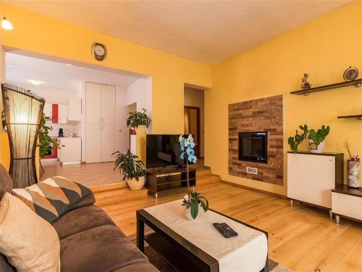 House K1, for 9 persons