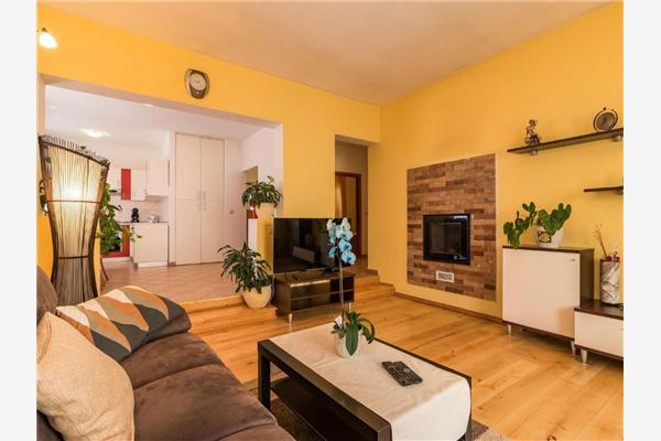 House K1, for 9 persons