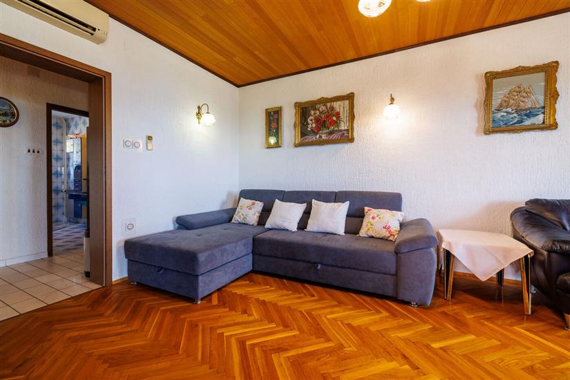 Apartment A2, for 4 persons