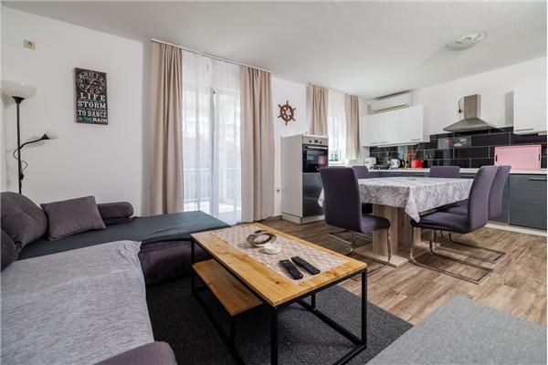 Apartment A1, for 8 persons