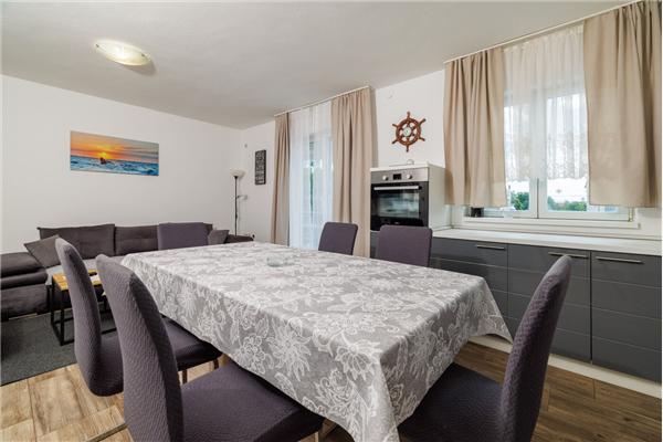 Apartment A1, for 8 persons