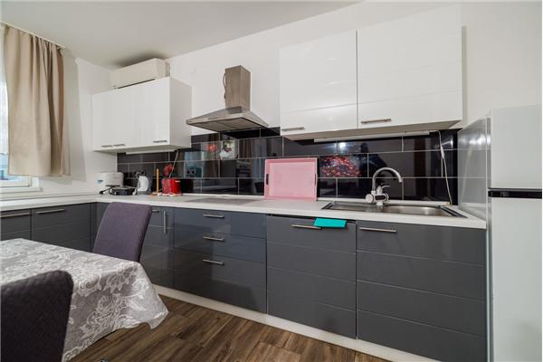 Apartment A1, for 8 persons