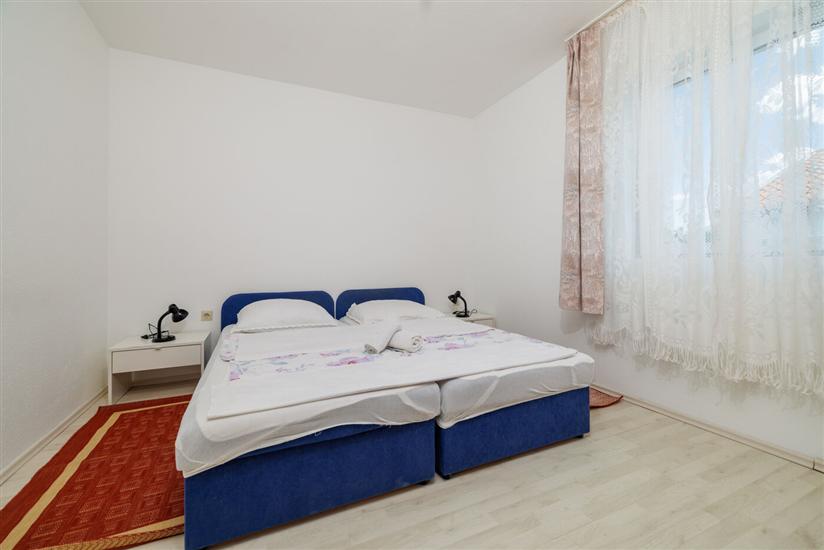 Apartment A1, for 8 persons