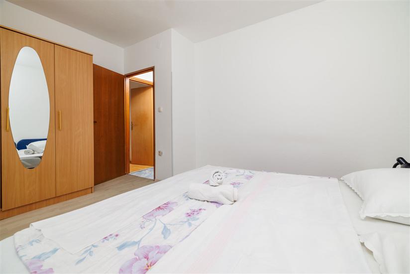 Apartment A1, for 8 persons