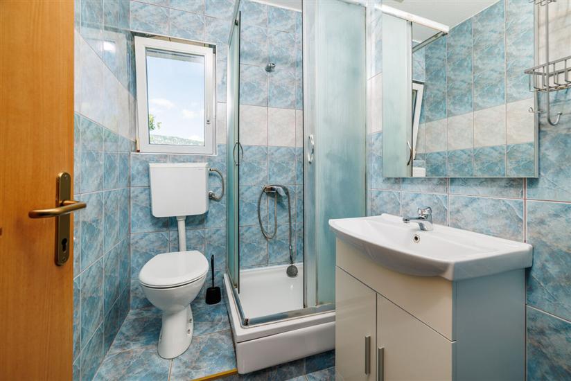 Apartment A1, for 8 persons