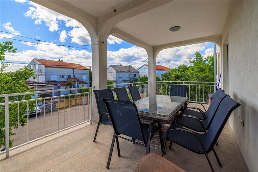 Apartment A1, for 8 persons