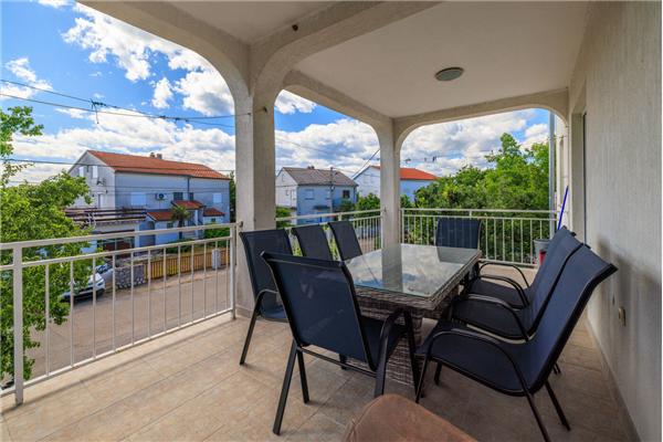 Apartment A1, for 8 persons