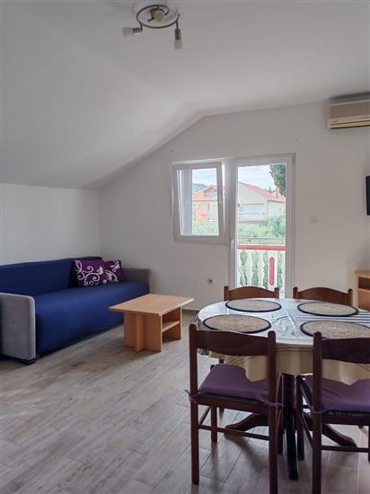 Apartment A1, for 6 persons