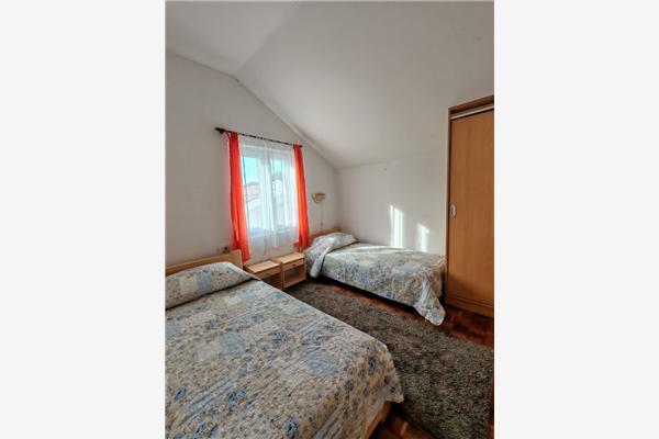 Apartment A1, for 6 persons