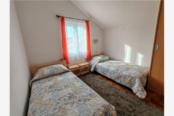 Apartment A1, for 6 persons