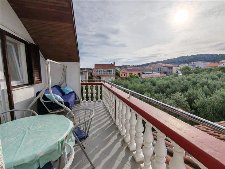 Apartment A1, for 6 persons