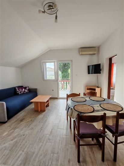 Apartment A1, for 6 persons