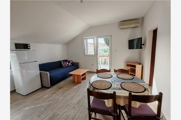 Apartment A1, for 6 persons