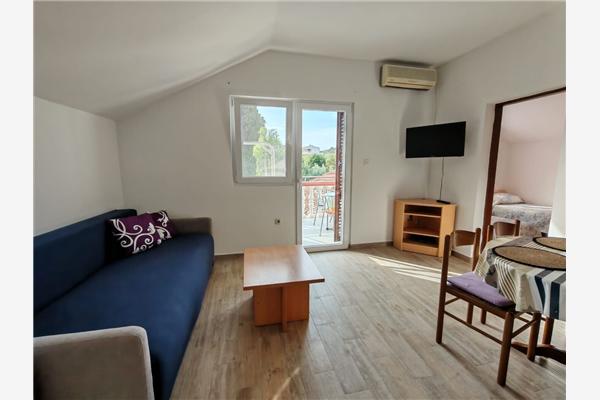 Apartment A1, for 6 persons