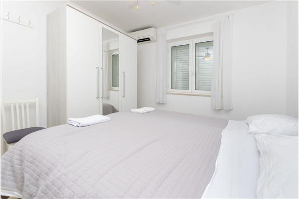 Apartment A1, for 6 persons