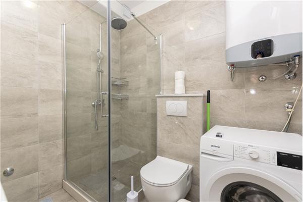 Apartment A1, for 6 persons