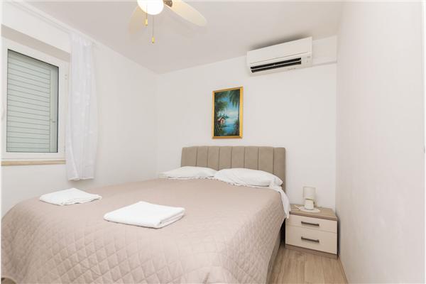 Apartment A1, for 6 persons