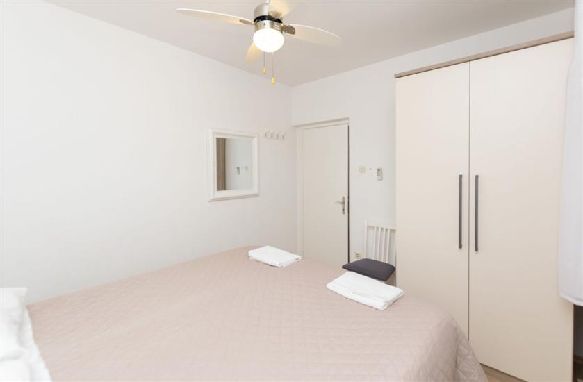 Apartment A1, for 6 persons