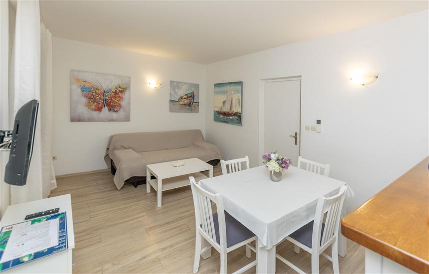 Apartment A1, for 6 persons