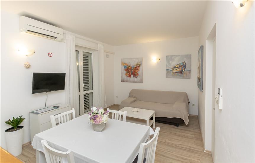 Apartment A1, for 6 persons