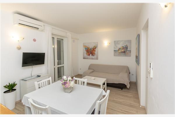 Apartment A1, for 6 persons