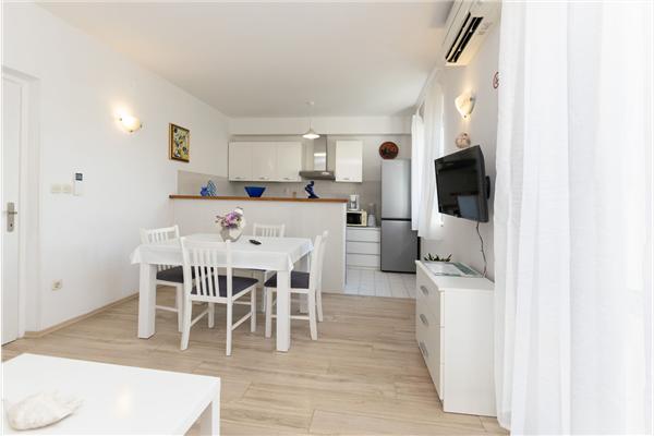 Apartment A1, for 6 persons