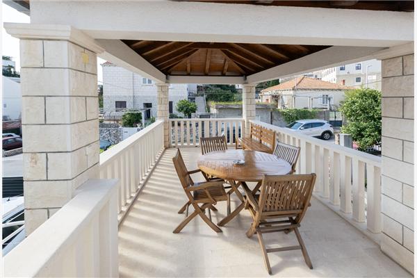 Apartment A1, for 6 persons