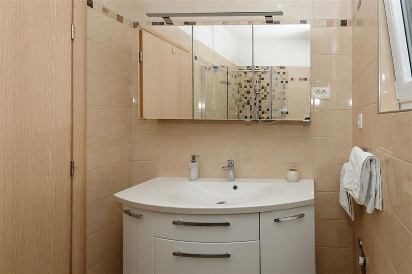 House K1, for 9 persons