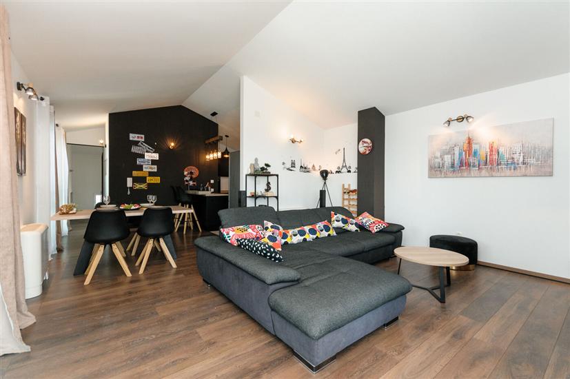 House K1, for 9 persons