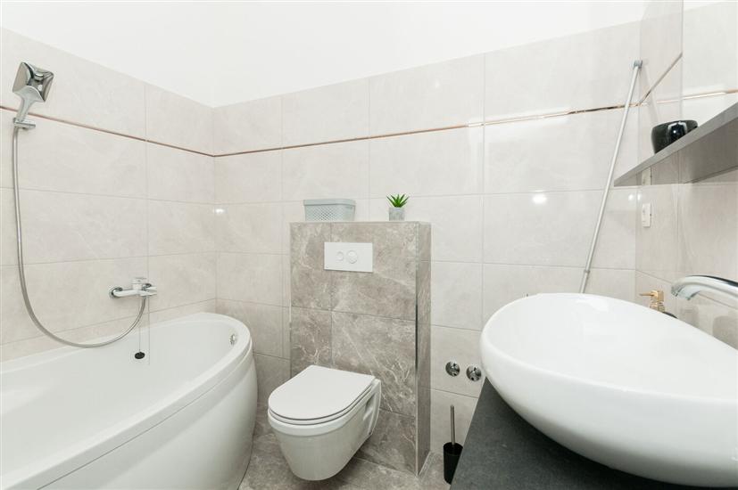 House K1, for 9 persons