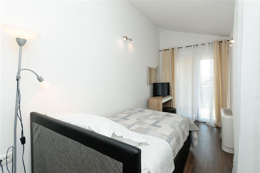 House K1, for 9 persons