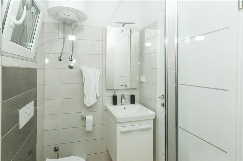 House K1, for 9 persons