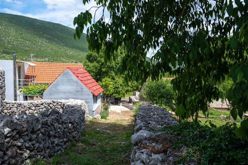 House Small paradise Slivno