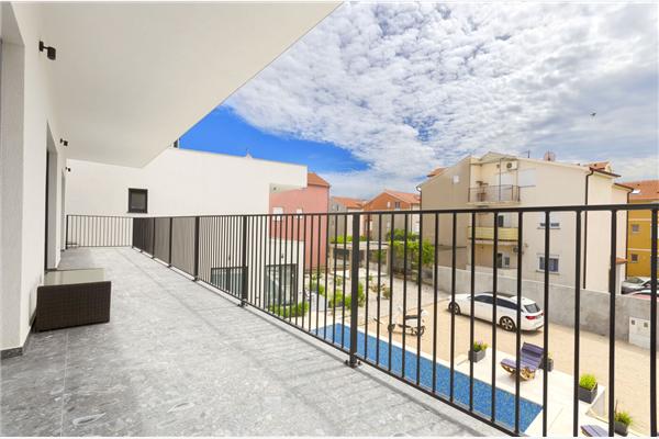 House K1, for 12 persons