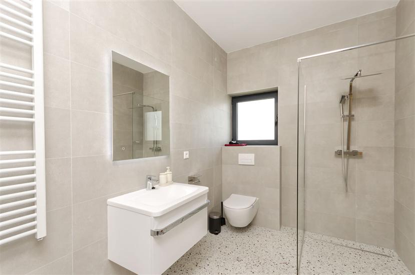 House K1, for 12 persons