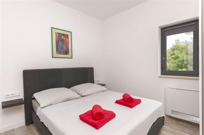 House K1, for 12 persons