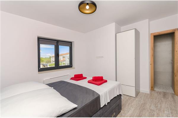 House K1, for 12 persons