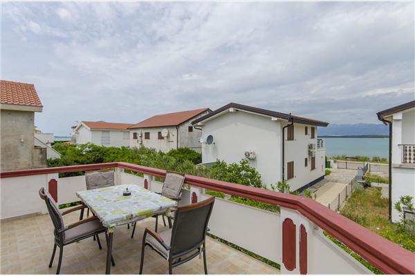 Apartment A1, for 4 persons