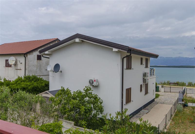 Apartment A1, for 4 persons